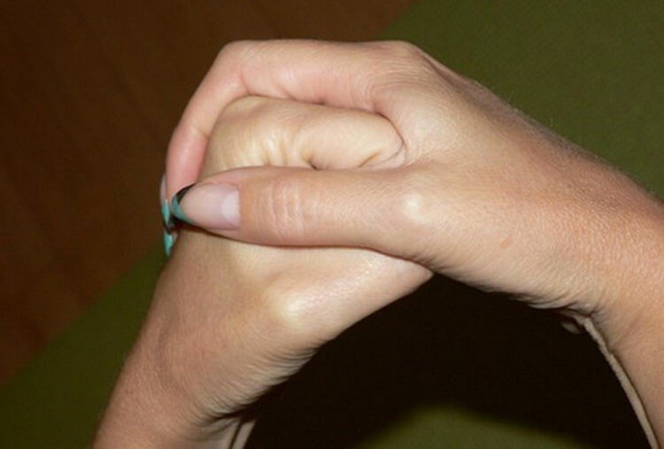 Магические жесты, защищающие от врагов и привлекающие удачу и деньги