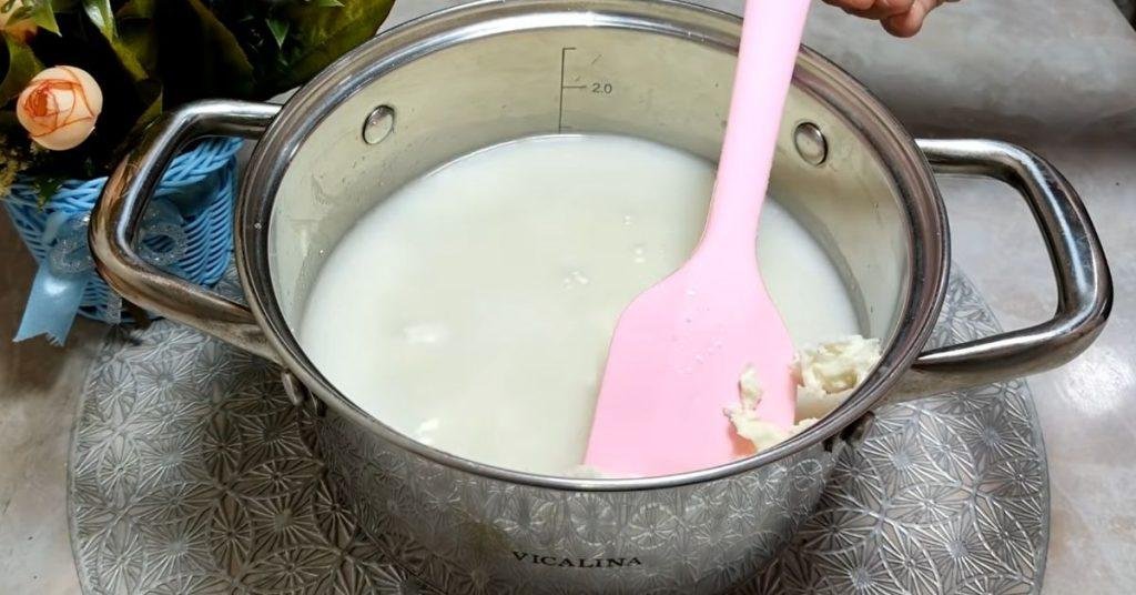 Зачем я засыпаю творог в кипящую воду