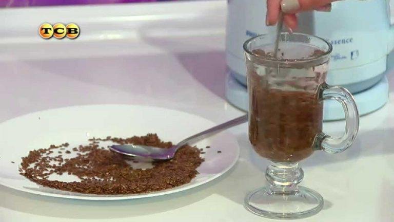Чистим сосуды и кровь: Лечебный рецепт отвара из семян льна